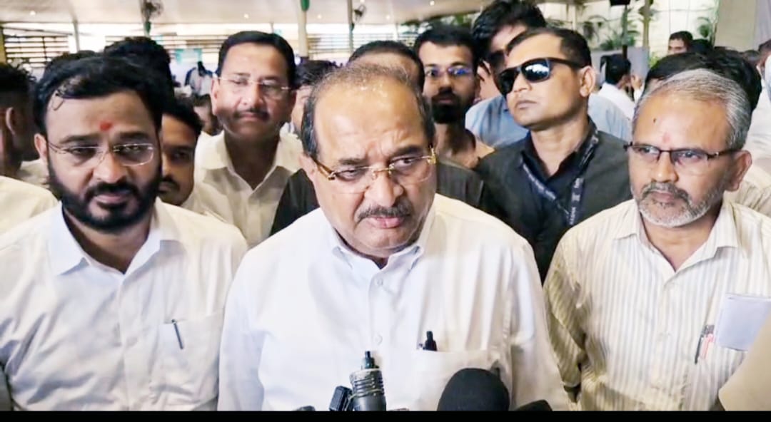 स्थानिक स्वराज्य संस्थांच्या निवडणुकीत नक्की परिवर्तन होणार- ना विखे