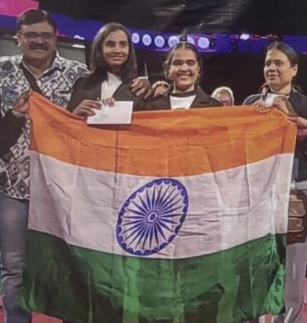 अहिल्यानगरच्या दिया छाजेड व इशिका अडसूळ यांचा जागतिक रोबोटिक्स चॅम्पियनशिपवर भारताचा झेंडा