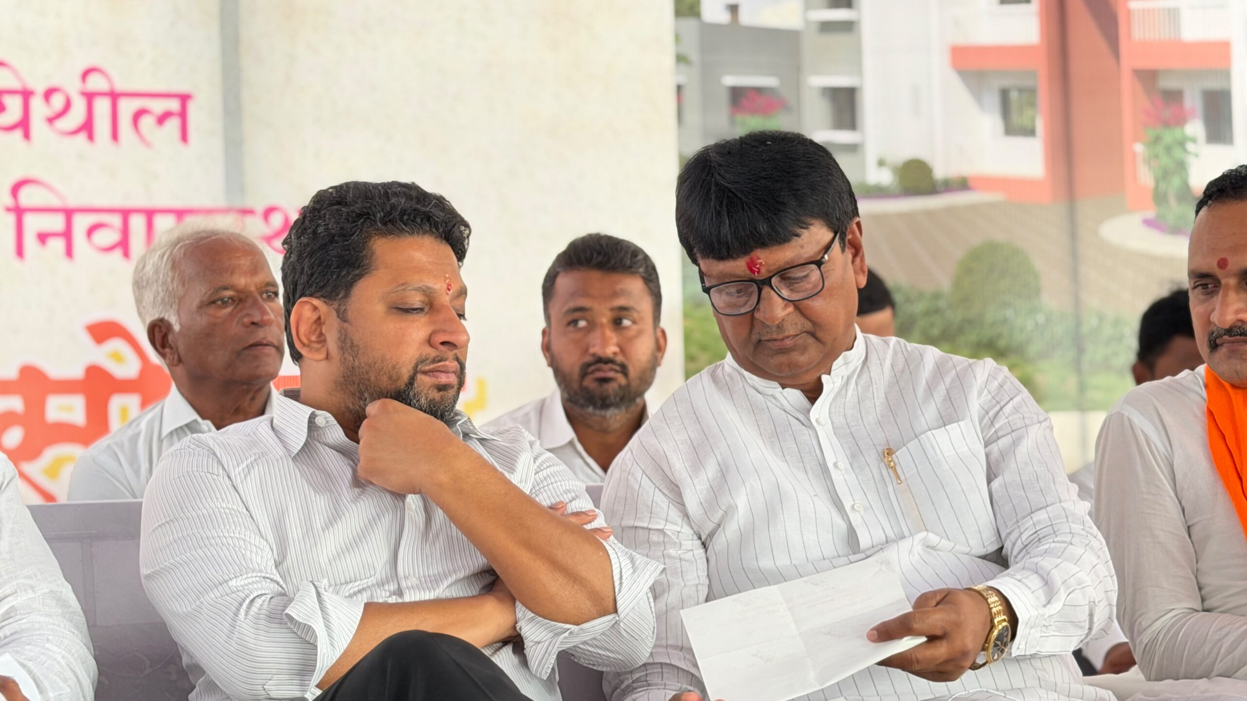 सत्तेतील आमदार असलात तरी लोकहितासाठी वेळप्रसंगी प्रशासनाविरोधात आंदोलन करा; डॉ. सुजय विखे पाटील यांचा आमदार विठ्ठलराव लंघे पाटलांना सल्ला